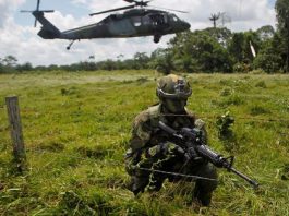 Ejército colombiano cambiará orden que hace temer por ejecuciones de civiles Hasta el momento la Fiscalía colombiana ha investigado cerca de 5.000 casos de "falsos positivos".