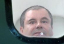 Según el letrado, "El Chapo" está recluido en una celda pequeña y solo se le permite una hora de ejercicio en otra celda del interior de la prisión.