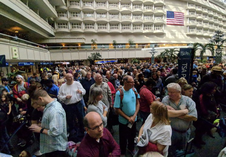 Por el Aeropuerto Internacional de Orlando, llegaron m&aacute;s de 6,4 millones de turistas en el primer trimestre.
