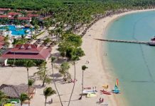 Hallan a pareja de turistas de EE.UU. muerta en hotel de República Dominicana Hallan a pareja de turistas de EE.UU. muerta en hotel de República Dominicana.
