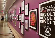 Vista de una serie de cuadros que forman parte de la muestra "Stonewall 50".