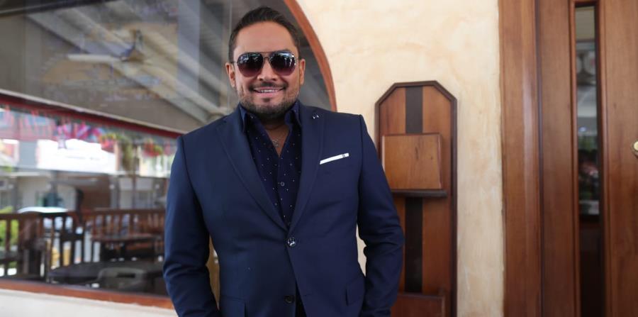 Manny Manuel dijo que hay un programa de televisi&oacute;n en Espa&ntilde;a que quiere que &eacute;ste sea el conductor.