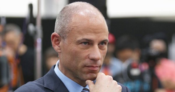 Avenatti fue imputado en Nueva York por estos delitos y tambi&eacute;n por haber intentado extorsionar a la firma deportiva Nike.