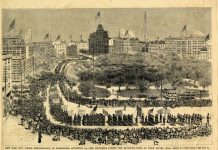 Nueva exposición examina cómo los movimientos laborales transformaron Nueva York en la tierra de las oportunidades Ciudad de Nueva York: Gran demostración de trabajadores del 5 de septiembre. La procesión pasa por el puesto de revisión en Union-Square. Publicado en el periódico ilustrado de Frank Leslie, el 16 de septiembre de 1882. Grabado en madera. Cortesía de colección privada