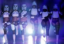 Nueva York honra Star Wars con un lascivo burlesque: "The Empire Strips Back" Burlesque: "The Empire Strips Back".