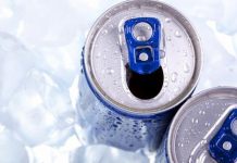Retiran 122.000 cajas de bebidas energéticas en Estados Unidos por mal etiquetado Las bebidas energéticas, que se han hecho muy populares especialmente entre los jóvenes, representan graves peligros para la salud