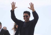 Chayanne, casado con la venezolana Marilisa Maronesse, dijo este miércoles en San Juan, donde se presentará el viernes y sábado, que siente "un dolor grandísimo" por la crisis económica y social de Venezuela. (Foto de twitter @CHAYANNEPY)