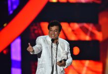Los abogados que representan a Iván Aguilera, el hijo mayor de Juan Gabriel, anunciaron este miércoles que, "con excepción de un par de diligencias", cierran todas las demandas que impugnan el testamento del fallecido compositor
