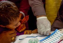 800 casos de VIH en Pakistán se debieron a la reutilización de jeringuillas "La causa principal es el repetido uso de agujas y jeringuillas contaminadas y transfusiones de sangre no seguras", indicó Naciones Unidas.
