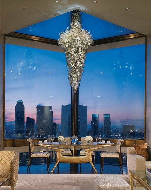 El restaurante, inaugurado en 1959, revolucionó la escena culinaria en Nueva York con un lujoso espacio.