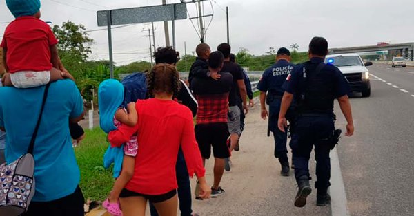Los migrantes se dividieron en tres grupos durante la fuga.
