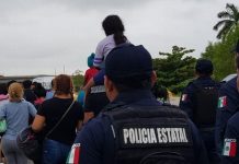 Fuerzas de seguridad frenan intento de fuga de migrantes en sureste de México La mayoría de los migrantes denunciaron que las autoridades del Inami los mantienen retenidos en condiciones infrahumanas de salud, higiene y alimentación.