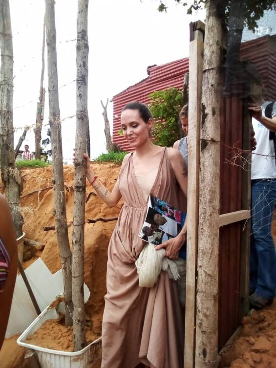 Jolie advierte que 20.000 niños venezolanos pueden convertirse en apátridas.