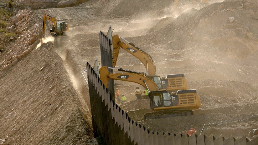 Un juez orden&oacute; el bloqueo de 2.500 millones de d&oacute;lares destinados a la construcci&oacute;n de una secci&oacute;n de casi 130 kil&oacute;metros del muro fronterizo.