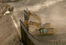 Un juez ordenó el bloqueo de 2.500 millones de dólares destinados a la construcción de una sección de casi 130 kilómetros del muro fronterizo.