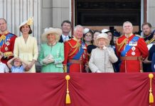 La realeza británica celebra los 93 años de Isabel II con un desfile de gala.