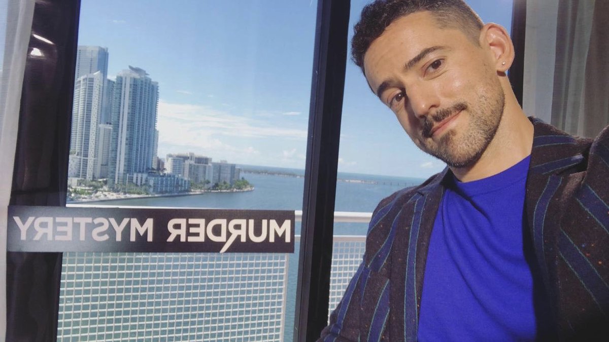 Luis Gerardo Méndez estrena en Netflix la película "Murder Mystery".