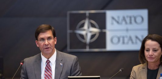 El secretario de Defensa en funciones, Mark T. Esper.