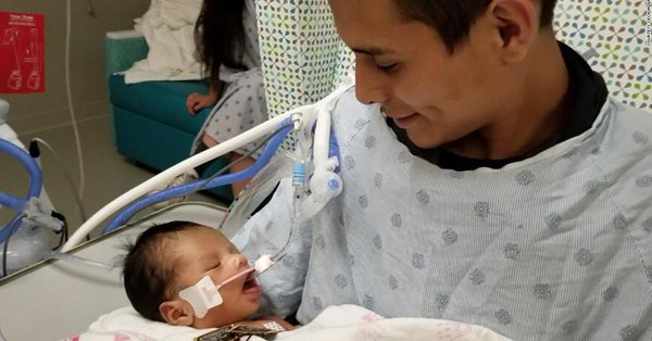 Yovanny había sido mantenido vivo en el hospital Christ Medical Center.