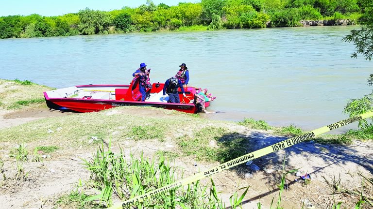 El hallazgo tuvo lugar en las orillas del r&iacute;o, entre unas ramas y a unos kil&oacute;metros del puente internacional de Matamoros que une esta ciudad con Brownsville.