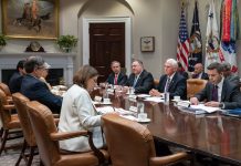 De acuerdo con Pence las conversaciones entre las delegaciones mexicana y estadounidense fueron positivas.