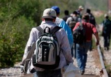 Miles de inmigrantes de los tres países centroamericanos se han movilizado desde octubre de 2018 en caravanas con la idea de llegar a Estados Unidos de manera ilegal.