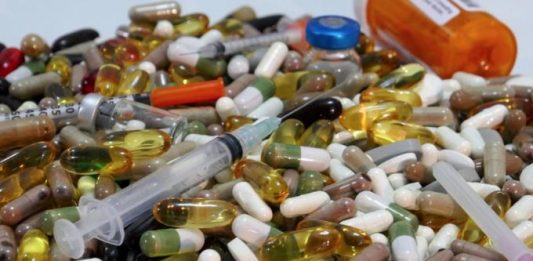 La policía del condado floridano de Broward halló un alijo del potente opioide fentanilo, que podría haberse vendido en las calles hasta por dos millones de dólares