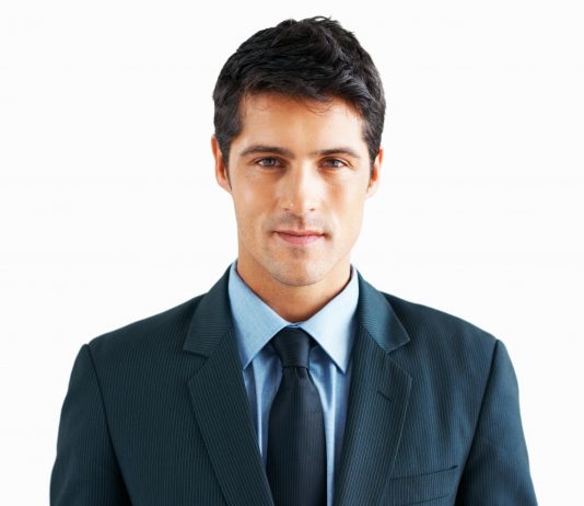 ¿Dejar las emociones fuera del trabajo? Al parecer, fingir es una estrategia frecuente que algunas personas se ven obligadas a utilizar para cumplir con las expectativas de su empresa.