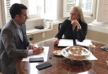 Gobernador de Puerto Rico trata la transición de su Gobierno con su sucesora "Discutiendo asuntos de transición con la secretaria de Justicia", es el texto que acompaña una fotografía del gobernador junto a Vazquez. (Foto Twitter)