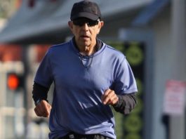 Hallan muerto a corredor tras ser descalificado del Maratón de Los Ángeles El cuerpo sin vida de Frank Meza, de 70 años, fue hallado la mañana del jueves.