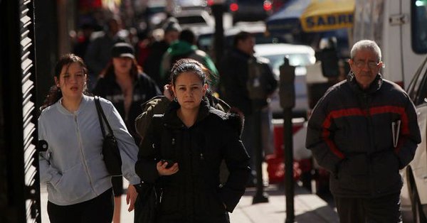 De acuerdo al informe, el crecimiento de la poblaci&oacute;n entre los hispanos se ha desacelerado en la &uacute;ltima d&eacute;cada.