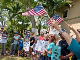 Un centenar de personas urgió en Miami al senador republicano Marco Rubio a pronunciarse sobre la detención de menores inmigrantes.
