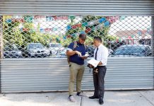Patrullas ciudadanas en Nueva York para "vigilar" a la Policía de Inmigración Patrullas ciudadanas en Nueva York para vigilar a la Policía de Inmigración.