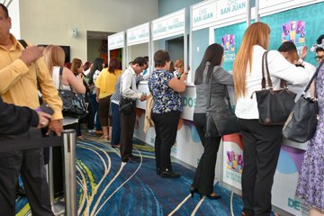 Presuntamente el evento cuesta cerca de 1,5 millones de d&oacute;lares en momentos en que la crisis fiscal "afecta profundamente los servicios esenciales del pueblo".