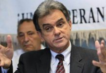 Ramón Saúl Sánchez, líder del Movimiento Democracia.