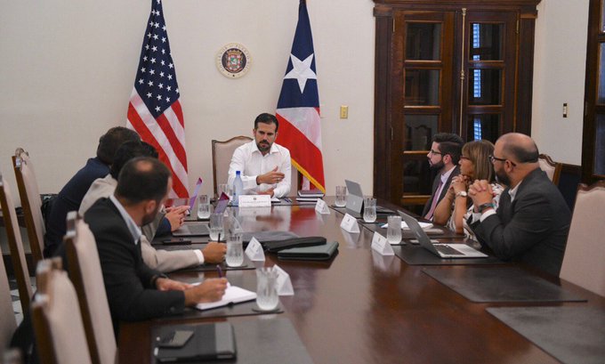 El Colegio de Abogados de Puerto Rico consider&oacute; que existe base jur&iacute;dica para iniciar un proceso de juicio pol&iacute;tico contra el gobernador Ricardo Rossell&oacute;.(Foto Twitter)