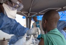 Los Centros de Control y Prevención de Enfermedades de Estados Unidos han encontrado en pruebas de laboratorio que dos tratamientos son efectivos para atajar el actual brote de ébola que sacude la República Democrática del Congo