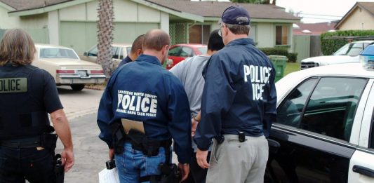 La nueva política migratoria con la que Estados Unidos espera frenar el flujo migratorio de centroamericanos va en contra de sus obligaciones internacionales