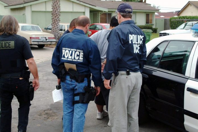 La nueva política migratoria con la que Estados Unidos espera frenar el flujo migratorio de centroamericanos va en contra de sus obligaciones internacionales