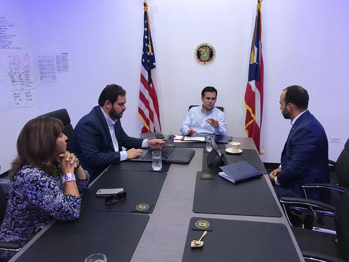 La nueva ley, que se convirtió en la Ley 121-2019, establece las obligaciones que tendrá el Departamento de la Familia y otras agencias con las personas de edad avanzada.