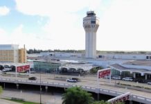 Pasajera fallece en avión rumbo a San Juan por problemas respiratorios El Aeropuerto Internacional Luis Muñoz Marín de San Juan anunció este miércoles la cancelación de vuelos de al menos aerolíneas debido al paso de la tormenta tropical Dorian por Puerto Rico.