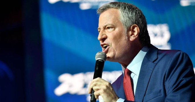 Hicieron un llamado al gobernador del estado, Andrew Cuomo, para que destituya a De Blasio.