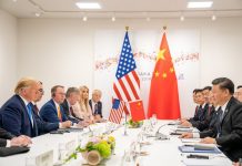 China no cede: su designación como país "manipulador de divisas" por parte de EEUU es, a sus ojos, poco menos que una infamia.