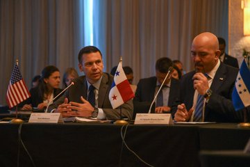 En una declaraci&oacute;n final, los funcionarios de EE.UU., Panam&aacute;, Honduras, El salvador, Guatemala, Costa Rica y Colombia afirmaron que enfrentan "problemas regionales que requieren soluciones en conjunto.