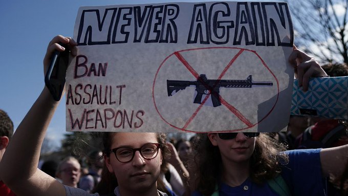 Esta legislación amplía las leyes de control de armas de fuego, las más estrictas de la nación.