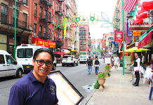 Manuel Alvarado, hizo realidad el sueño de su hijo en la Pequeña Italia Manuel Alvarado, logró con sacrificio el sueño americano en el mundialmente conocido barrio de la Pequeña Italia en Manhattan, sueño que mantiene en homenaje a la memoria de su hijo Juan Carlos.