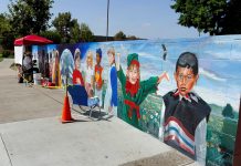 Hijo de Emigdio Vásquez lucha por salvar obras del "padrino" del arte chicano Higgy explicó que ha recuperado las maquetas de ese y otros murales con la idea de algún día encontrar un lugar seguro en el que volver a pintar las obras.