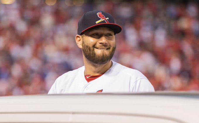 Lance Lynn trabajó sólido en lo alto del montículo, al conseguir su victoria número 14 en lo que va de temporada.