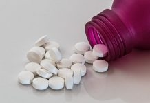 Las muertes por la administración de dosis excesivas de drogas ilegales y medicamentos bajo receta han aumentado enormemente en las últimas dos décadas en todo el país.