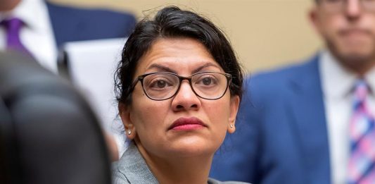 Israel permitirá a la congresista demócrata Rashida Tlaib entrar en el país para visitar a su abuela nonagenaria en el territorio palestino ocupado de Cisjordania